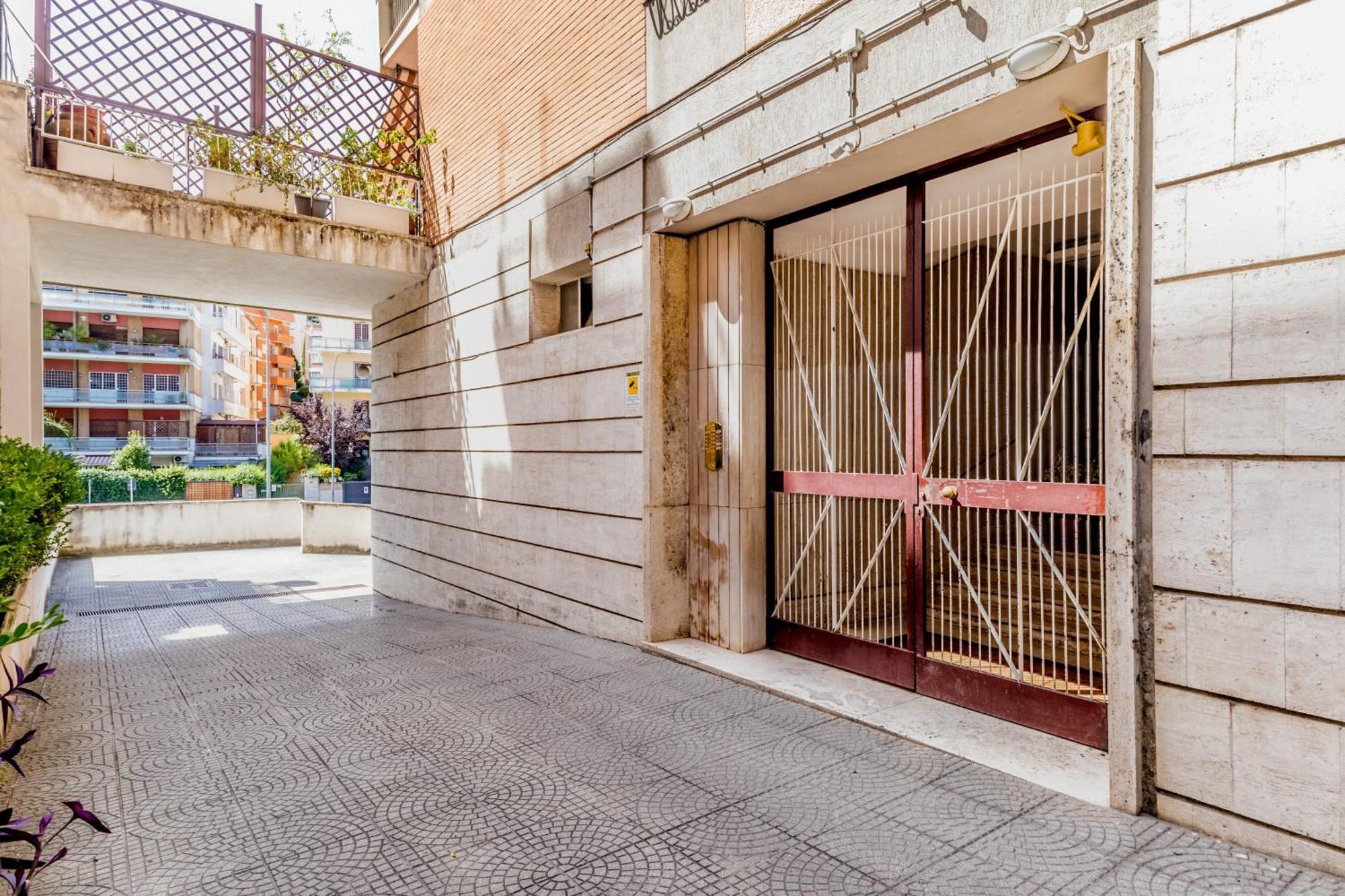 L'Attico Con Terrazza In Corso Francia Apartment Roma Exterior foto